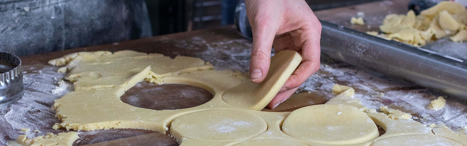 a pasty shop cookies